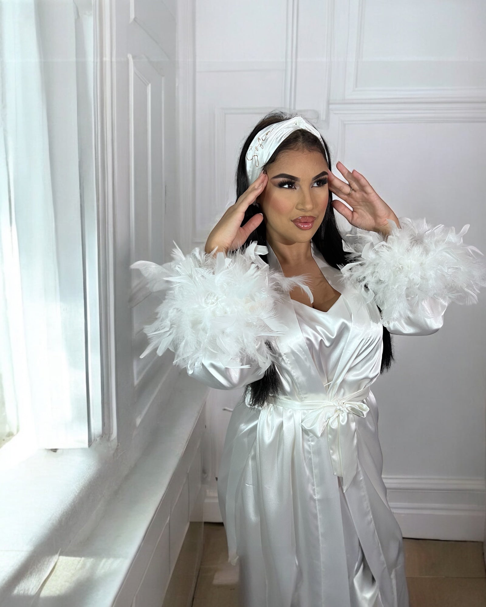 ENSEMBLE SIGNATURE™ PEIGNOIR LONG PLUME